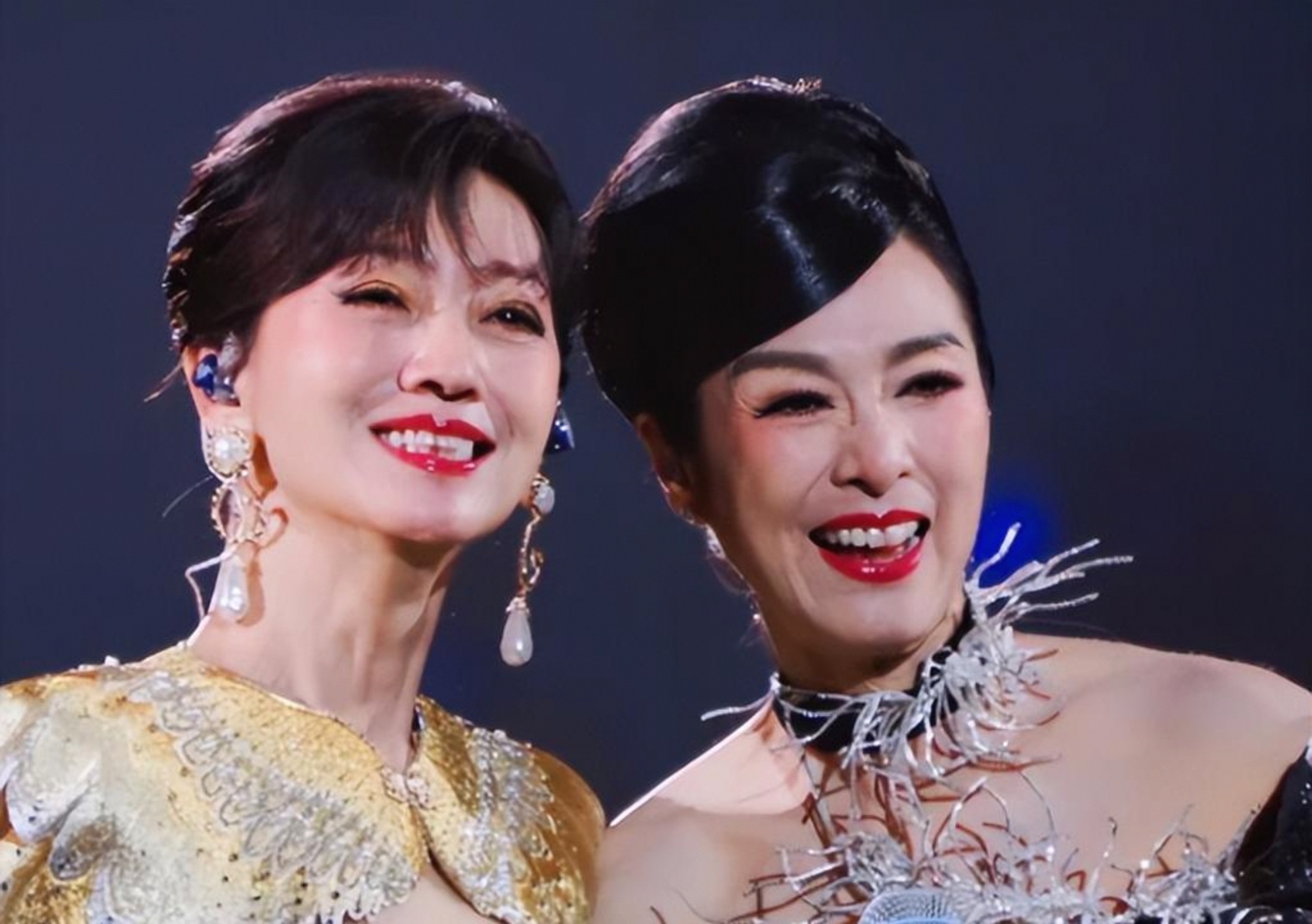 还有那些女明星_女明星今昔对比照_冻龄女神精修生图差异